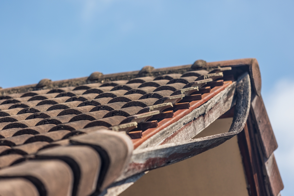 How to get insurance to pay for your roof replacement